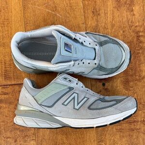 New Balance Men's 8 made in USA 990v5